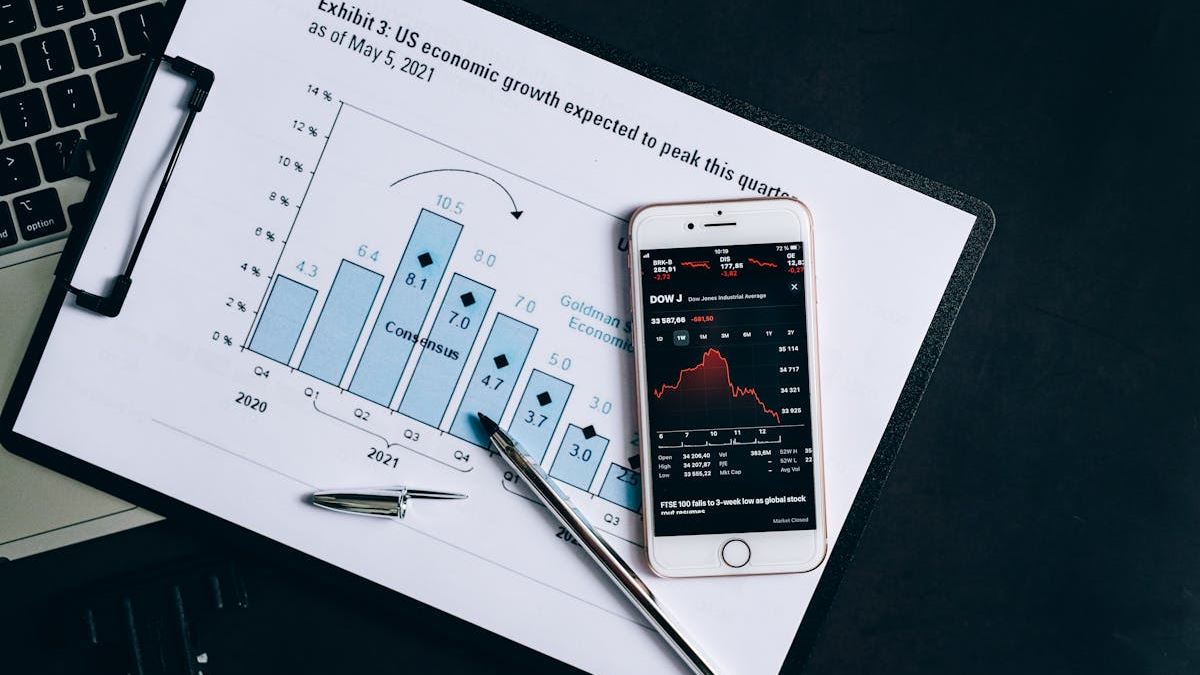 Maximizing Value with the iPhone Upgrade Program: Strategic Tips for American Consumers