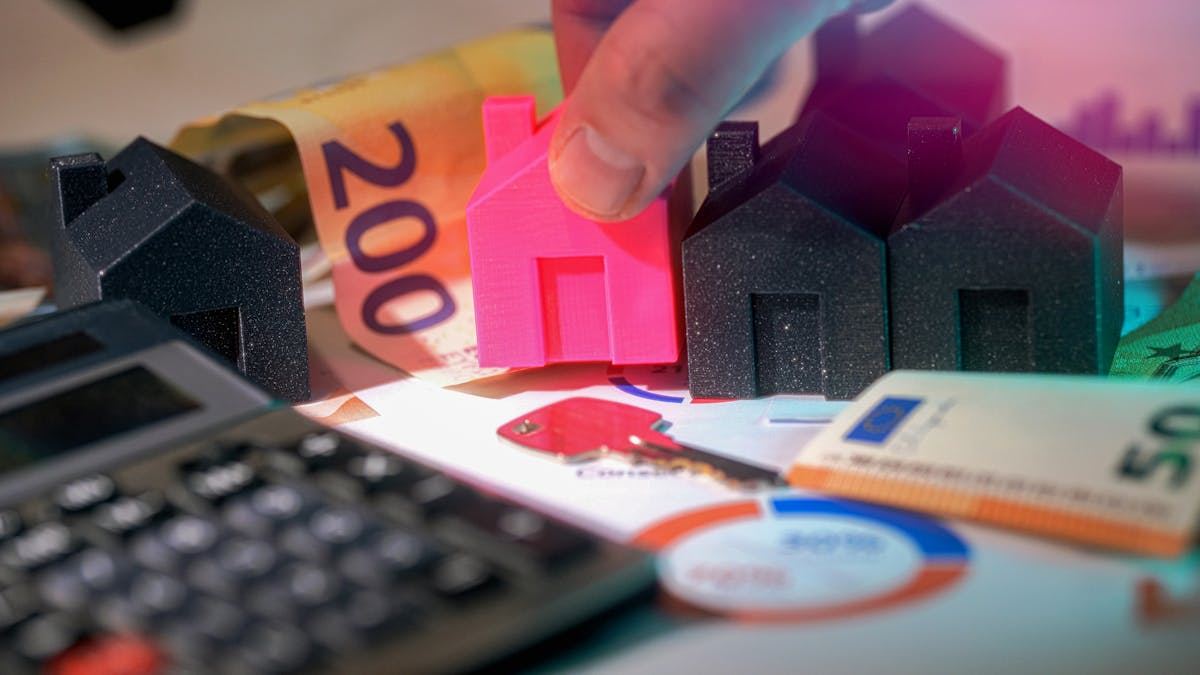 Strategic Approaches to Buying Property in the US: From Market Analysis to Closing the Deal