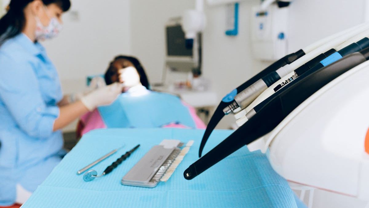 Spotting Early Hints of Hepatitis C and Navigating Treatment Costs in the US