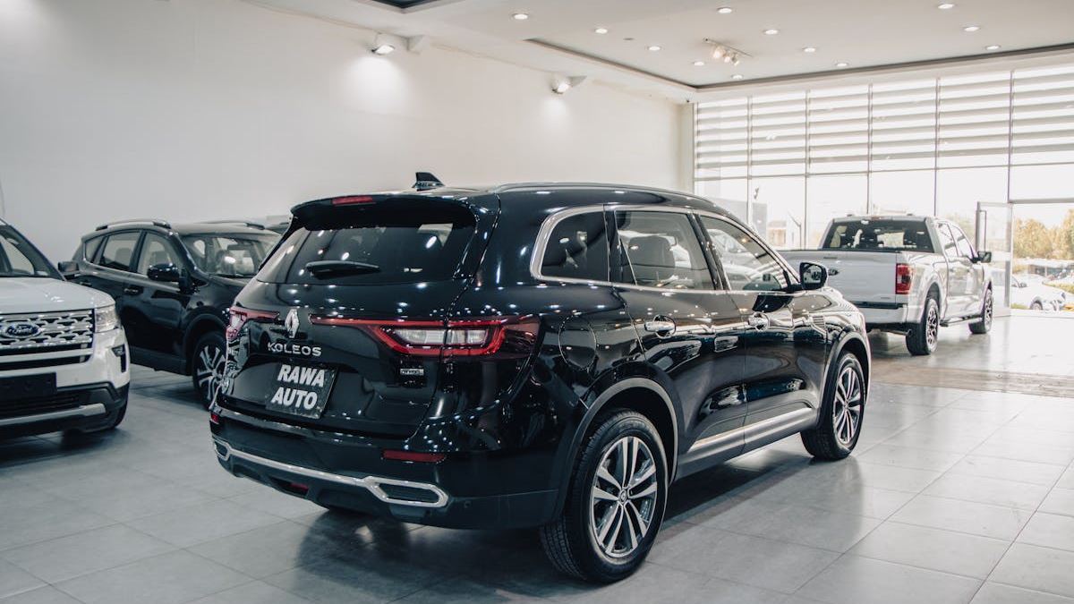 Navigating the Digital Marketplace: How to Successfully <strong>Buy Luxury Cars Online</strong> in the United States
