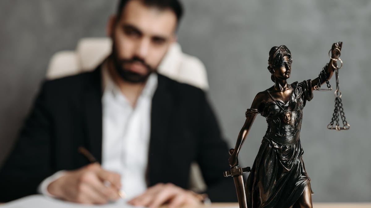 Maximizing Your Compensation: The Critical Role of a Free Consultation with a Car Accident Lawyer