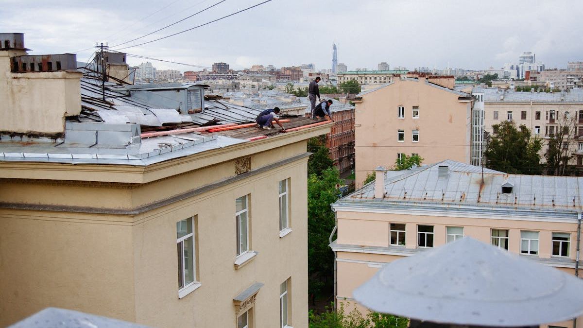 Expert Insights: How to Choose the Top Roofers in Your Local Area for Lasting Results