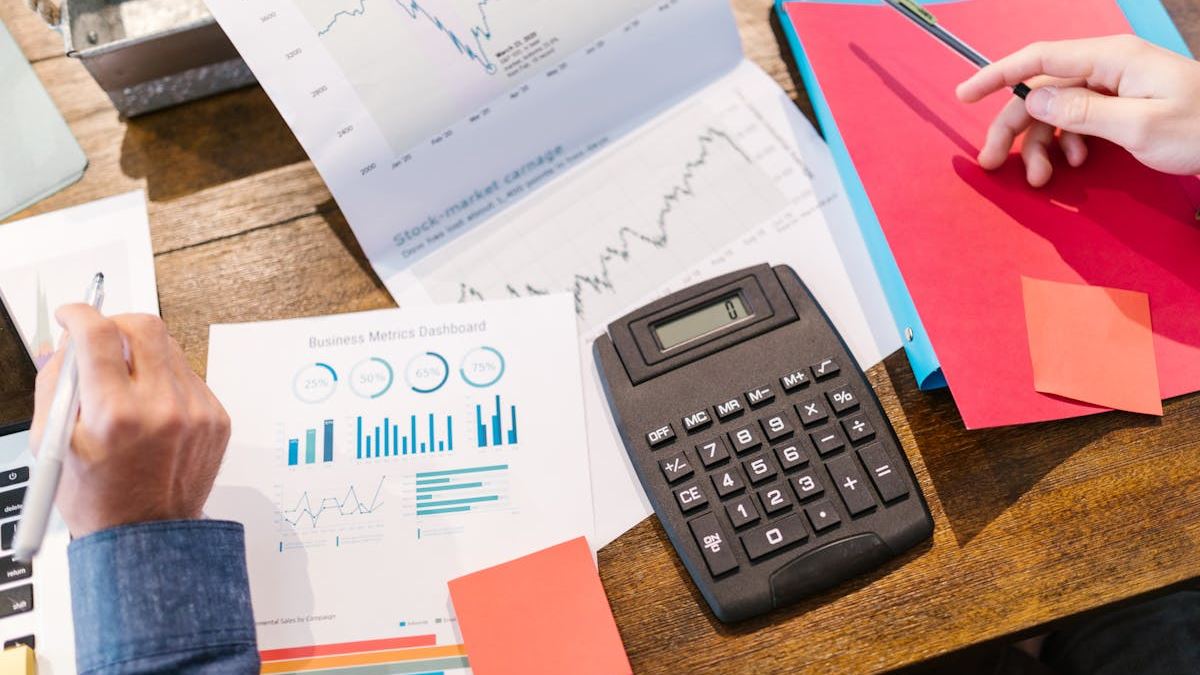 Funding Strategies for U.S. Businesses: Navigating Capital in a Competitive Market
