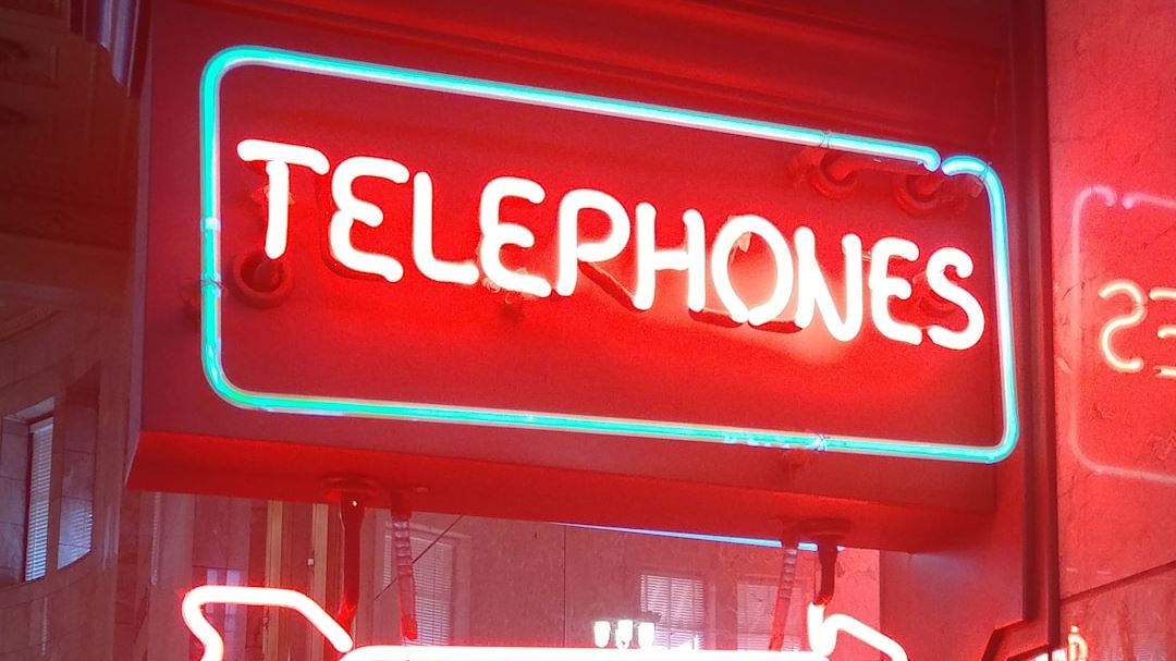 Smart Shopping: How to Find the Best Current Cell Phone Deals in the US in 2024