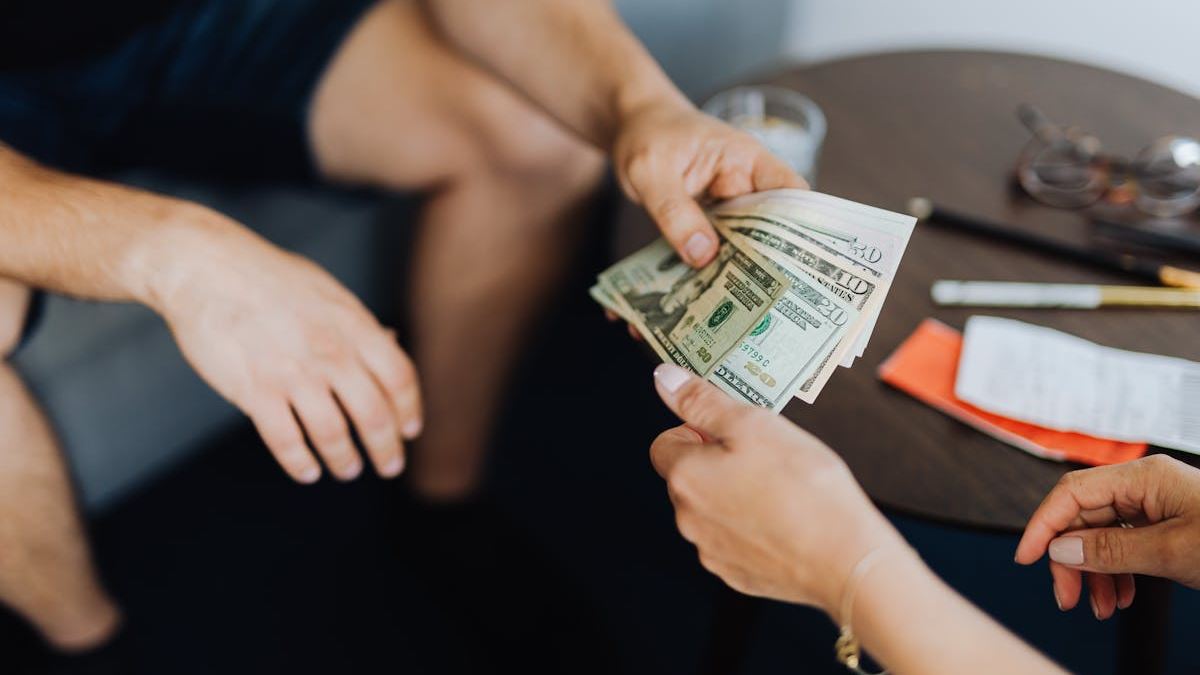 Maximizing Savings with Personal Loan Low Interest: An Expert's Perspective for U.S. Borrowers