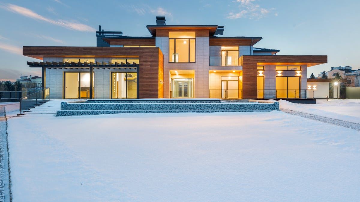 Designing Comfortable and Accessible Cottages for Seniors Over 60 in the United States