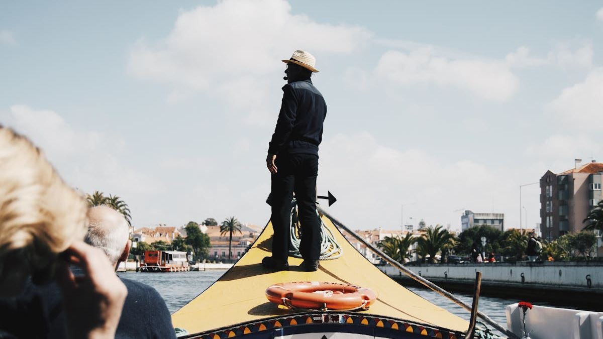 Mastering Boat Valuations: How Kelley Blue Book Guides You Through the Buying and Selling Process