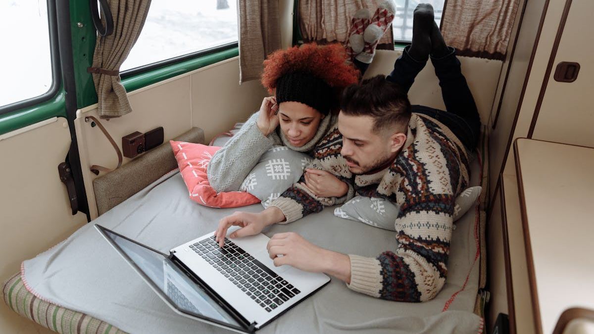 Navigating Used Campers Sales: Strategies for First-Time Buyers in the U.S.